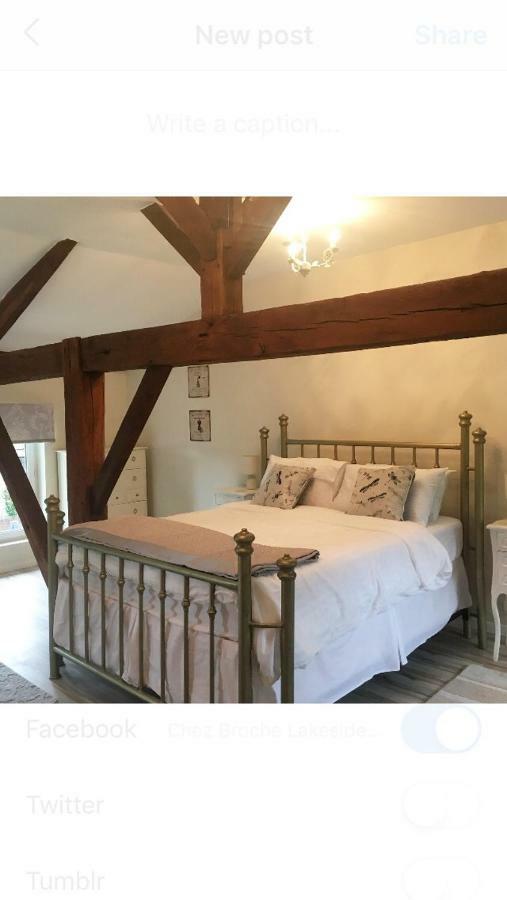 Chez Broche Bed & Breakfast Mazerolles  Exterior foto